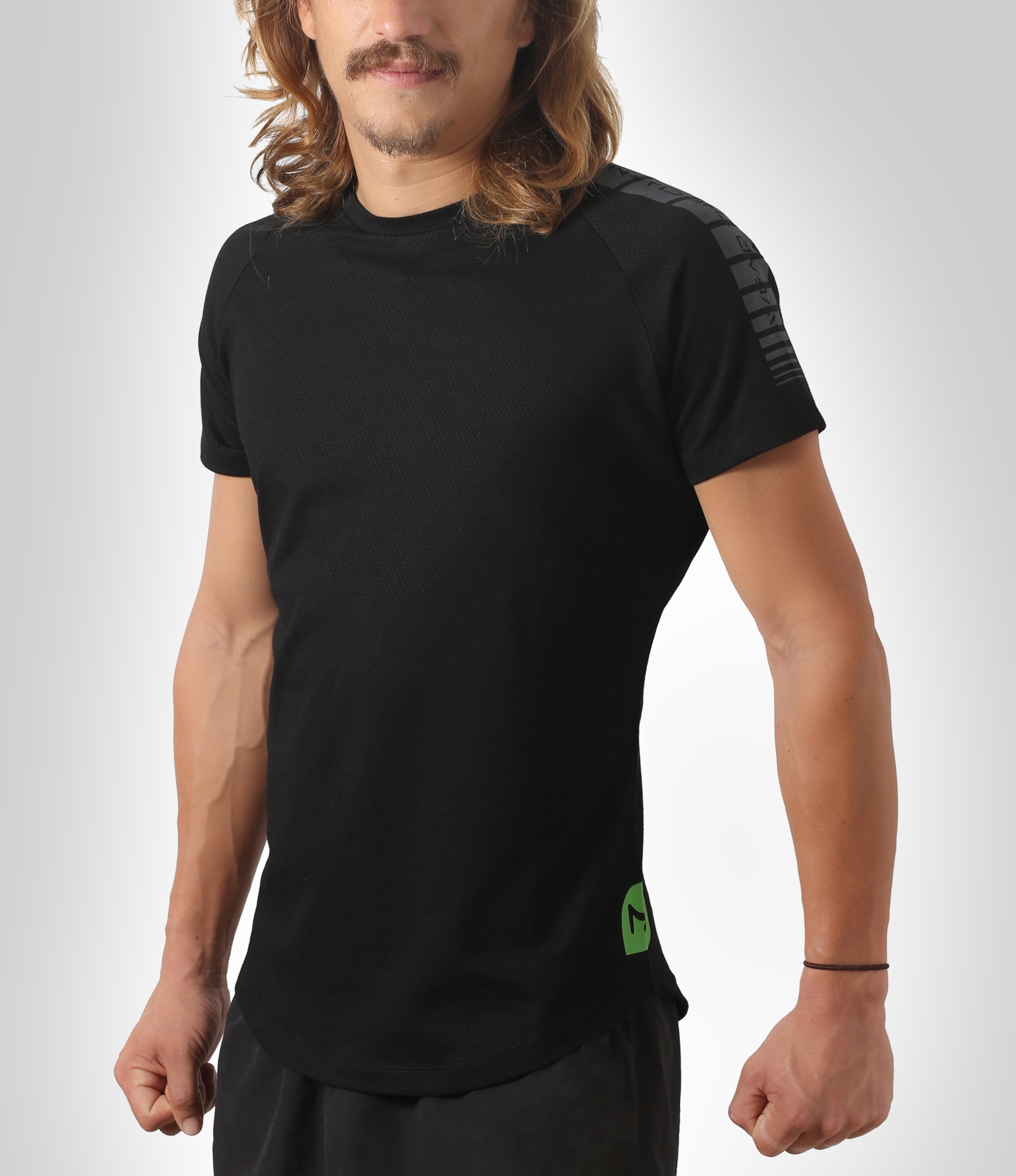 Reglan Tee Black